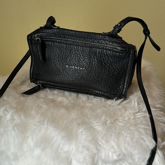 💯Authentic Givenchy Pandora Black Leather Mini Crossbody Bag🍀 - Picture 15 of 15